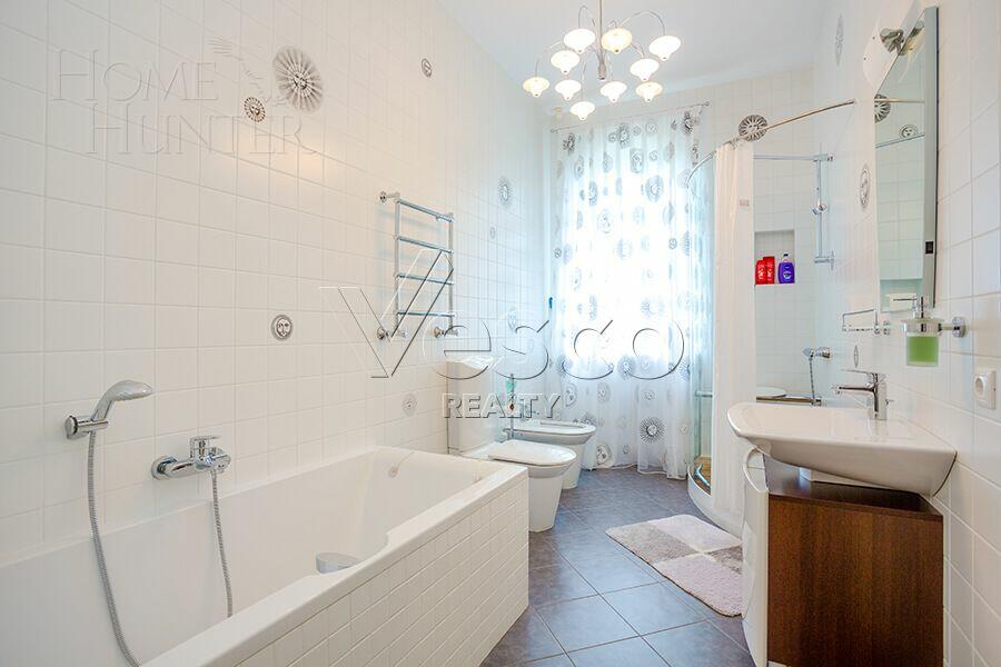 3-этажный коттедж 832 м² с отделкой