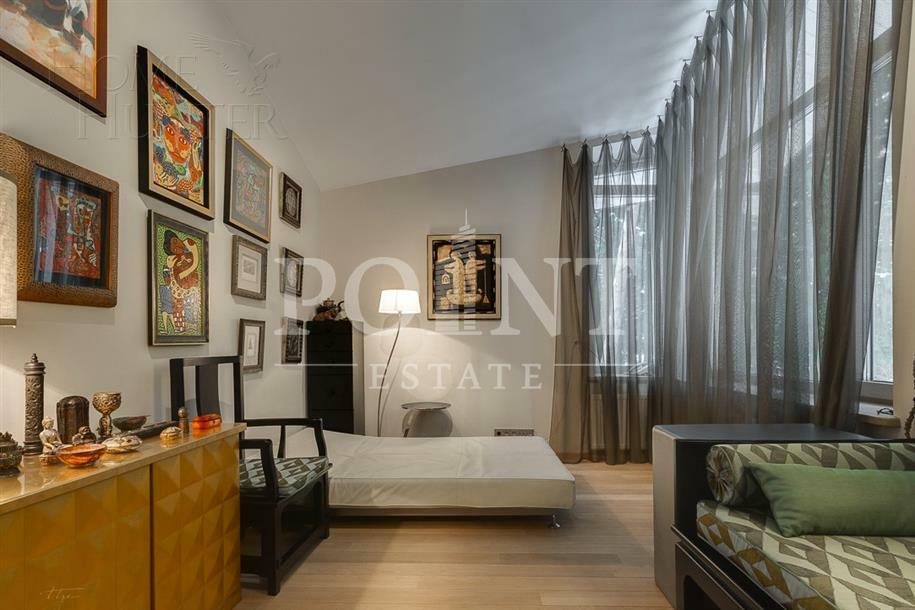 2-этажный коттедж 1 622 м² с отделкой