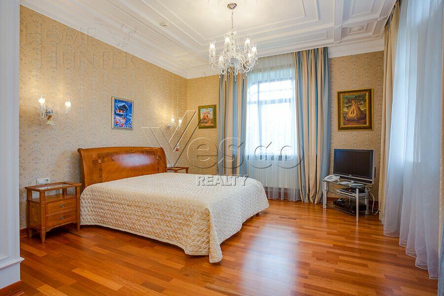 3-этажный коттедж 832 м² с отделкой