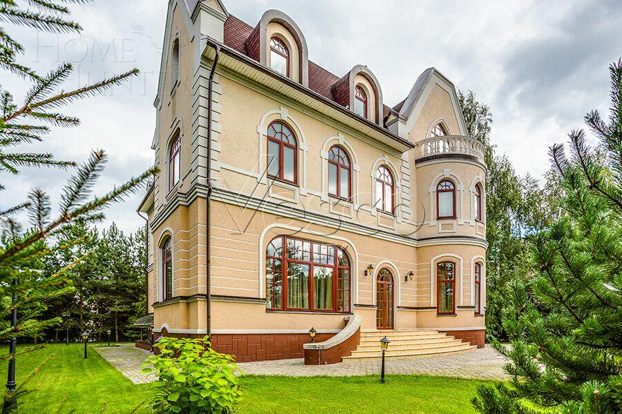 3-этажный коттедж 832 м² с отделкой