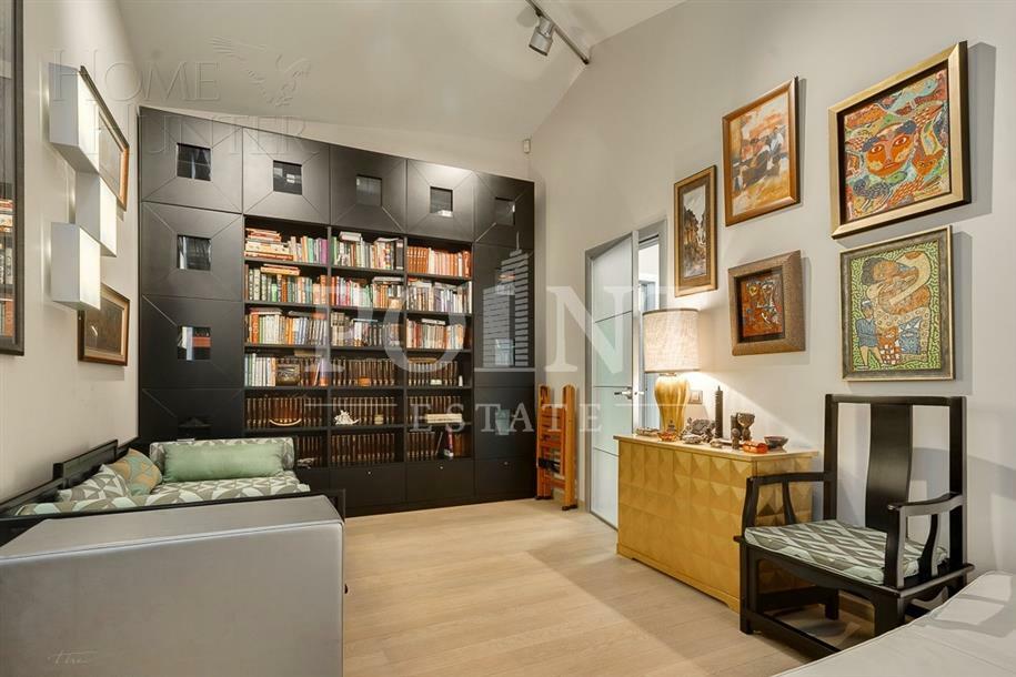 2-этажный коттедж 1 622 м² с отделкой