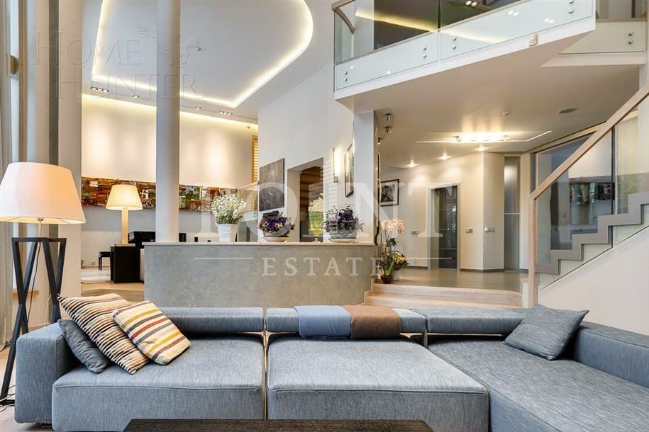 2-этажный коттедж 1 622 м² с отделкой