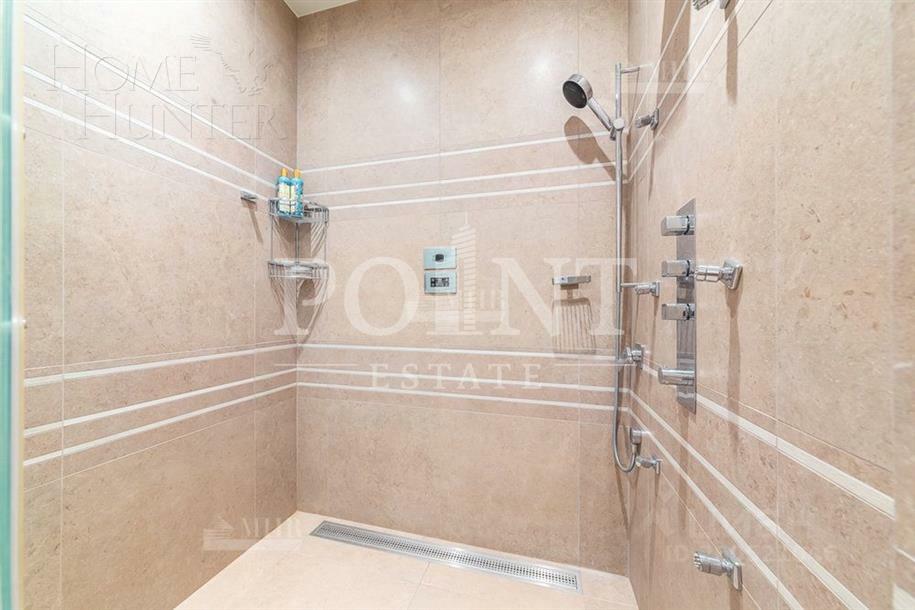 2-этажный коттедж 1 200 м² без отделки