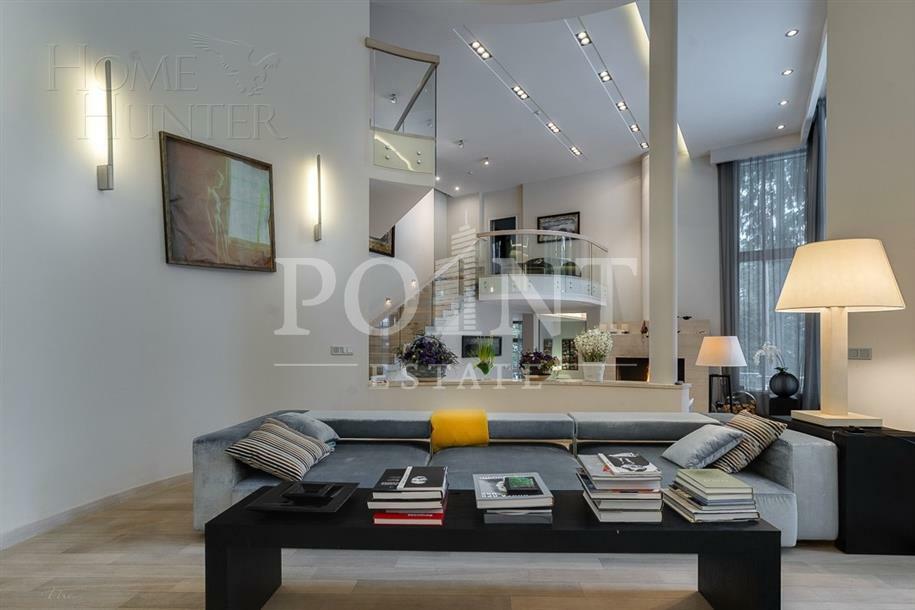 2-этажный коттедж 1 622 м² с отделкой