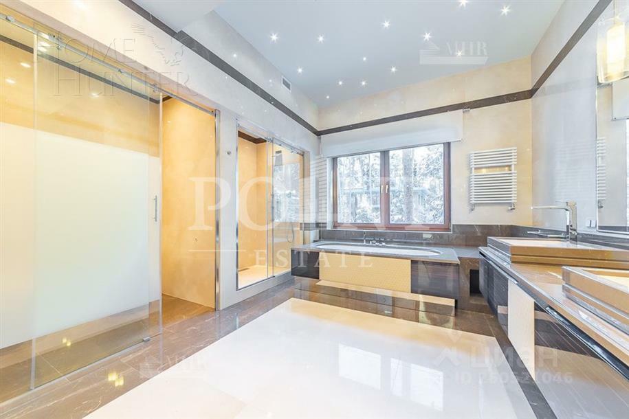 2-этажный коттедж 1 200 м² без отделки