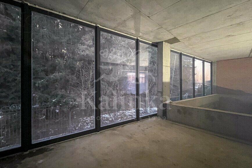 3-этажный коттедж 1 200 м² без отделки