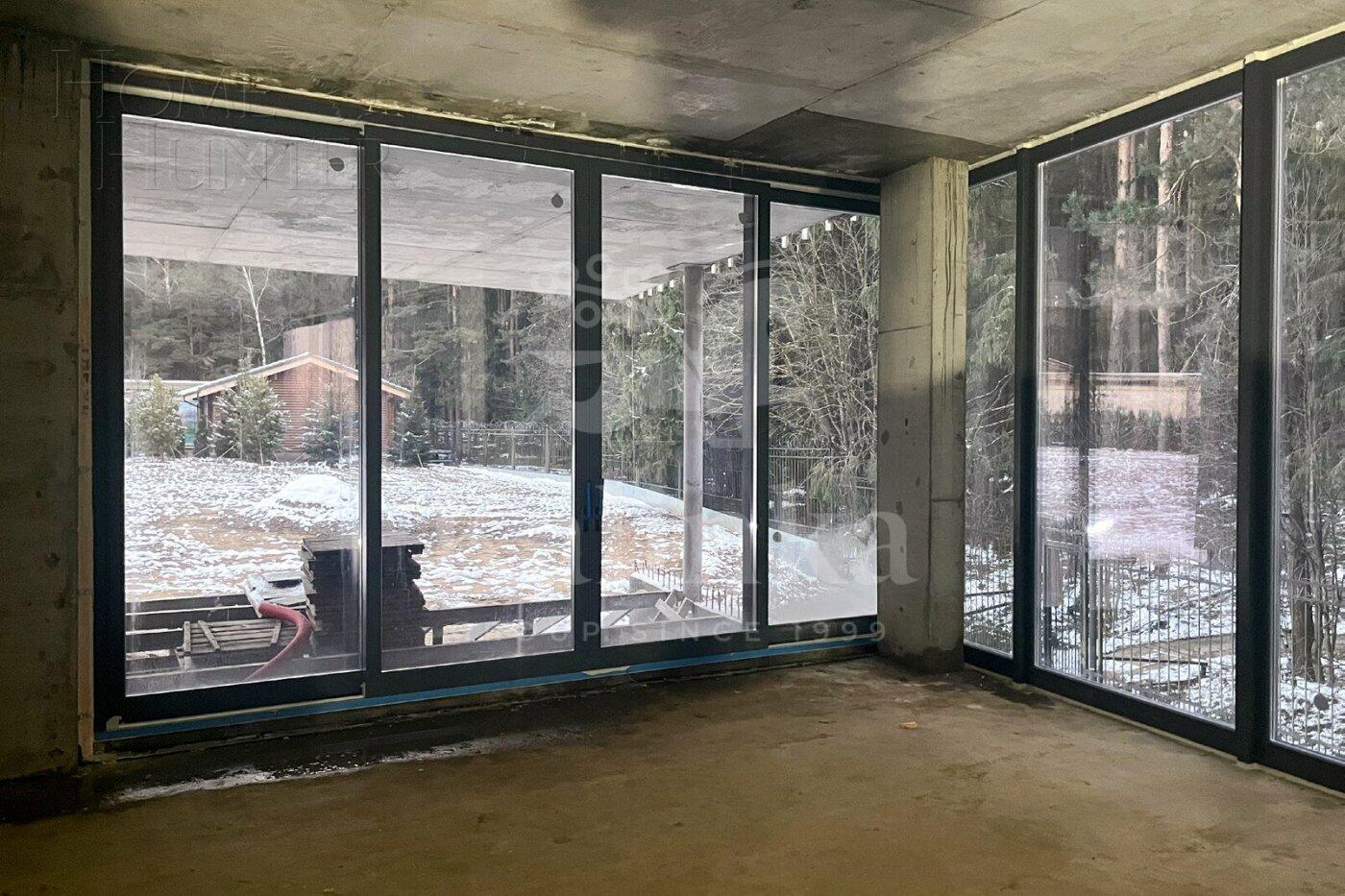 3-этажный коттедж 1 200 м² без отделки