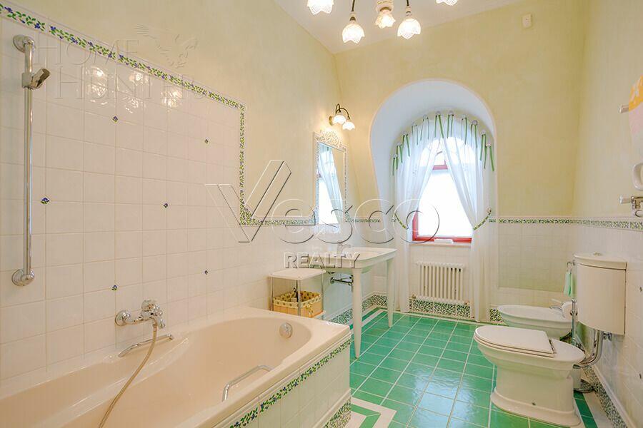 3-этажный коттедж 832 м² с отделкой