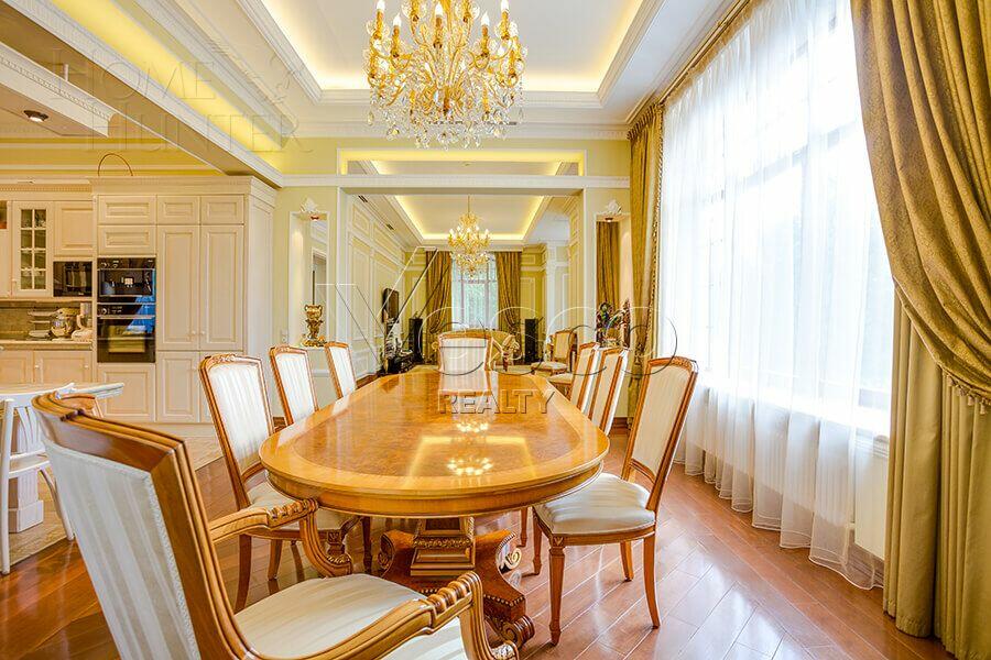 3-этажный коттедж 832 м² с отделкой