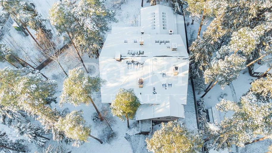 2-этажный коттедж 1 200 м² без отделки