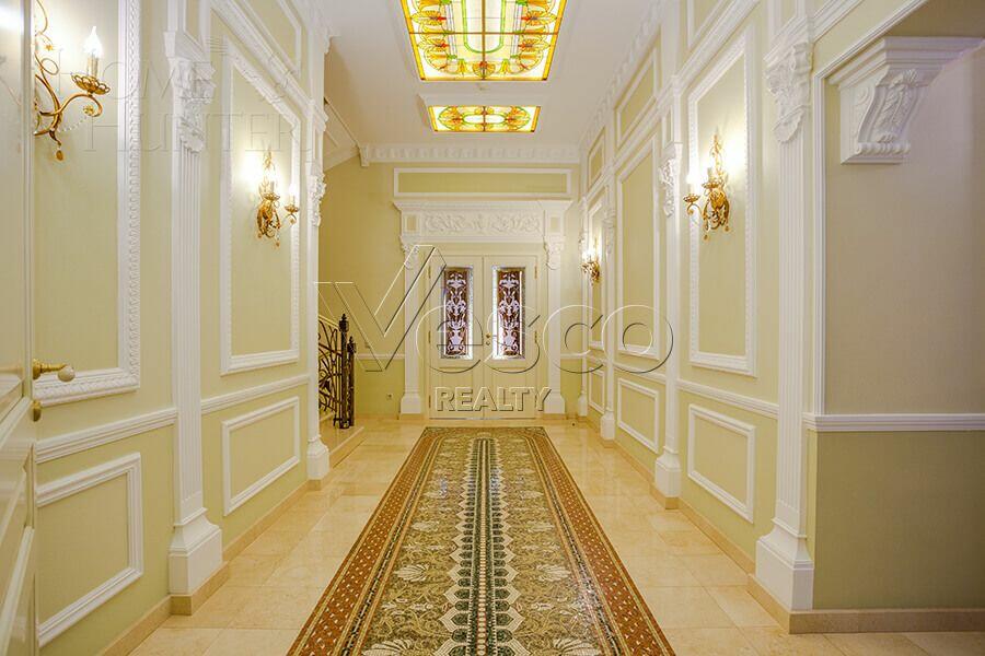 3-этажный коттедж 832 м² с отделкой