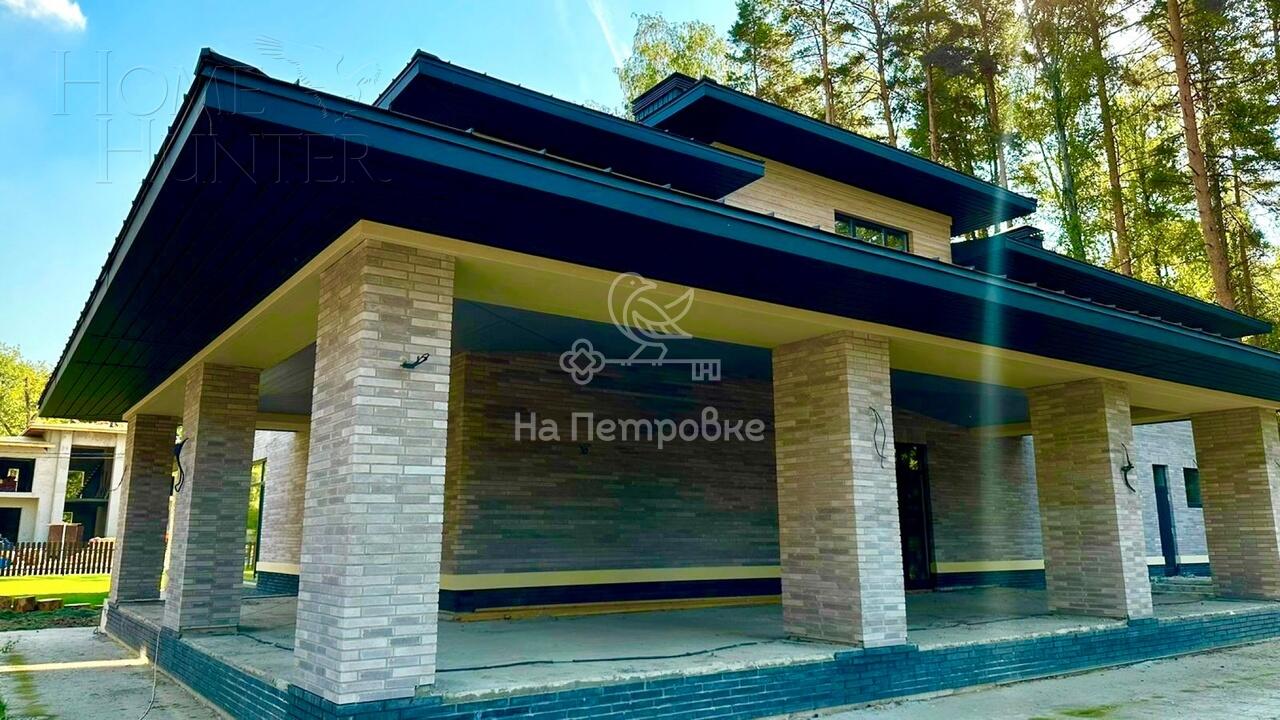 2-этажный коттедж 670 м² без отделки