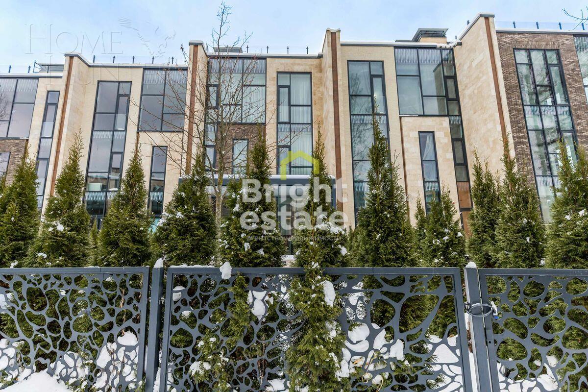 3-этажный таунхаус 287 м² с отделкой