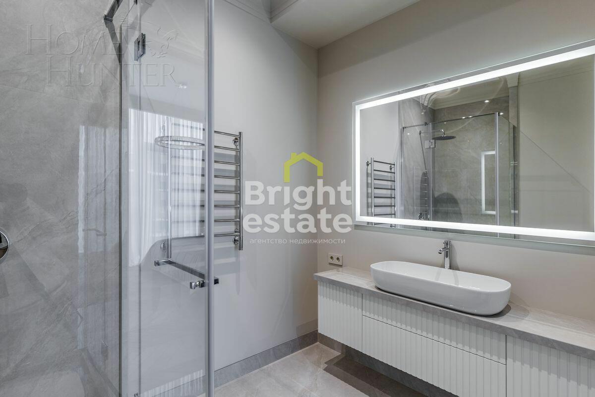 3-этажный таунхаус 287 м² с отделкой