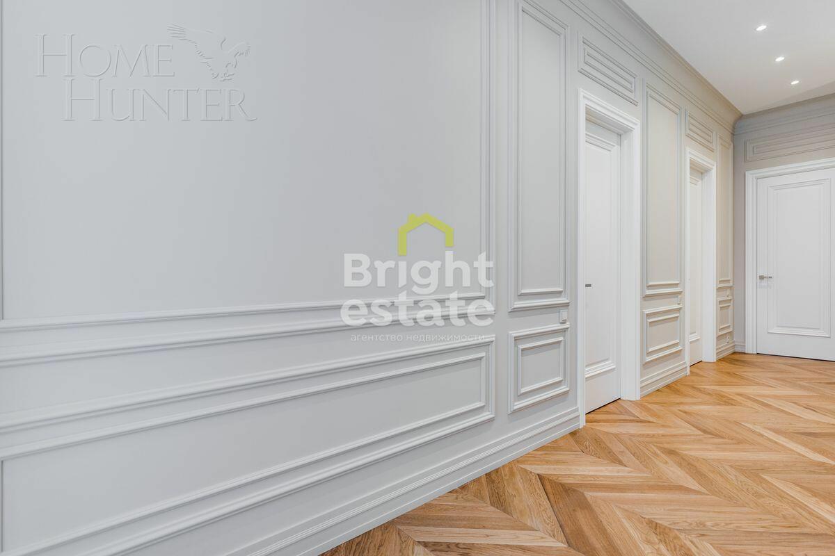 3-этажный таунхаус 287 м² с отделкой