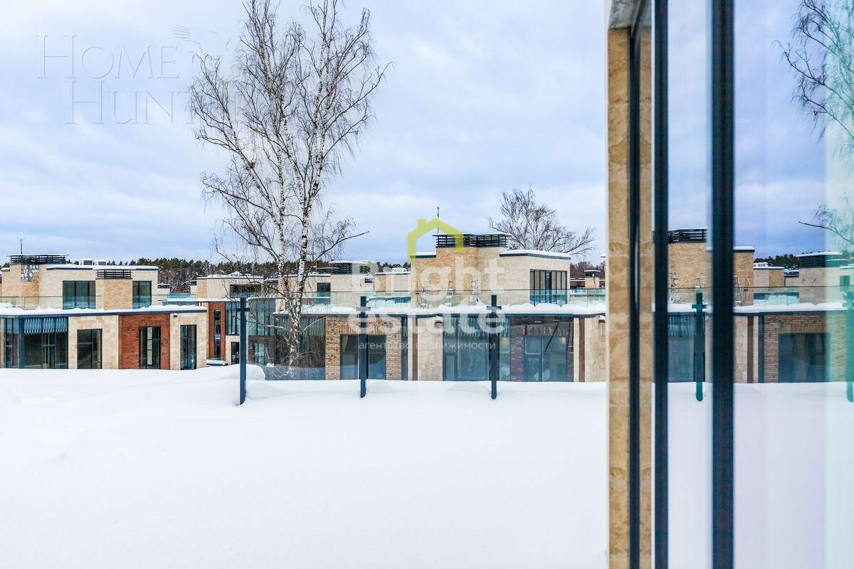 3-этажный таунхаус 287 м² с отделкой