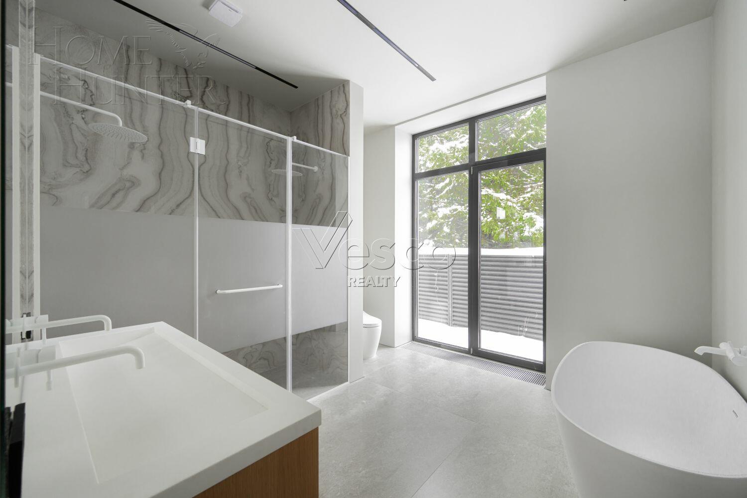 2-этажный коттедж 500 м² с отделкой