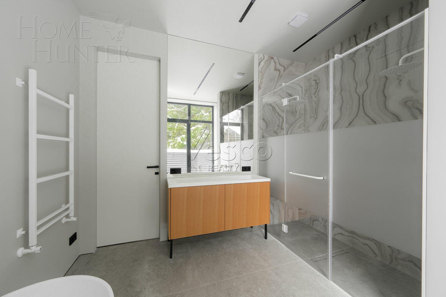 2-этажный коттедж 500 м² с отделкой