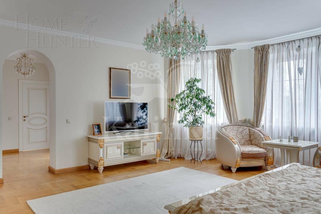 2-этажный коттедж 700 м² с отделкой