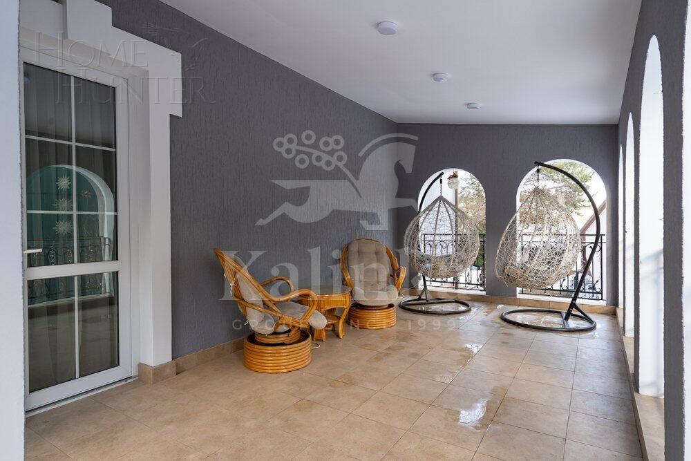 2-этажный коттедж 700 м² с отделкой