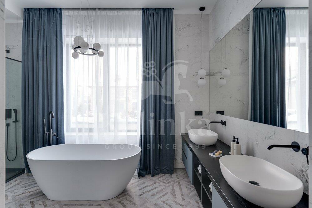 2-этажный коттедж 300 м² с отделкой