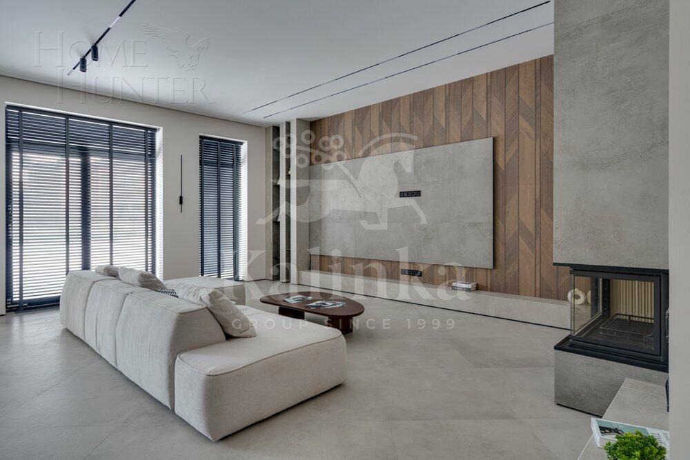 2-этажный коттедж 300 м² с отделкой