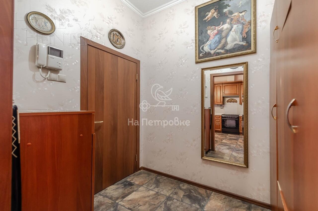 3-этажный таунхаус 180 м² с отделкой