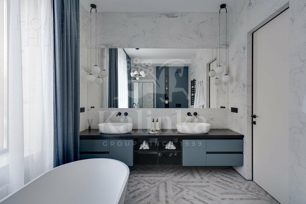 2-этажный коттедж 300 м² с отделкой