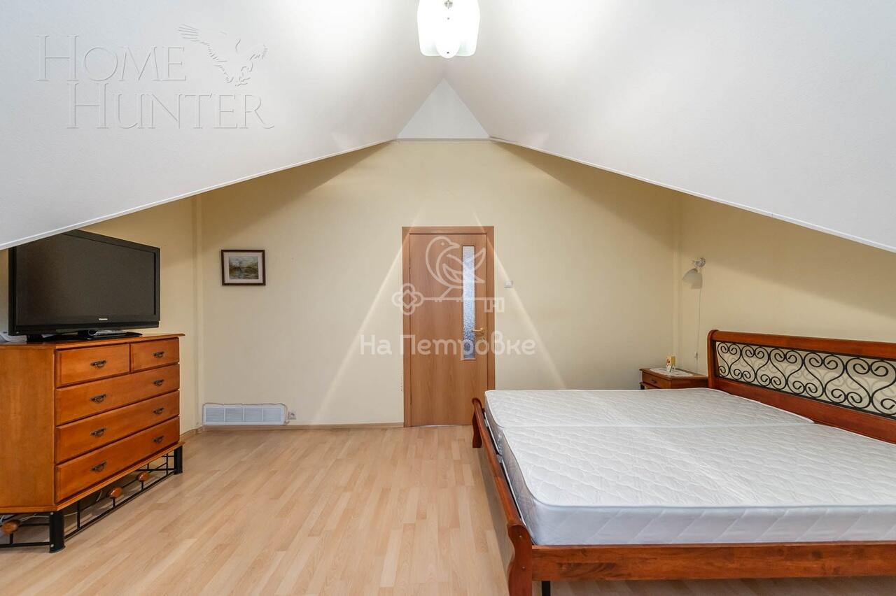 3-этажный таунхаус 180 м² с отделкой