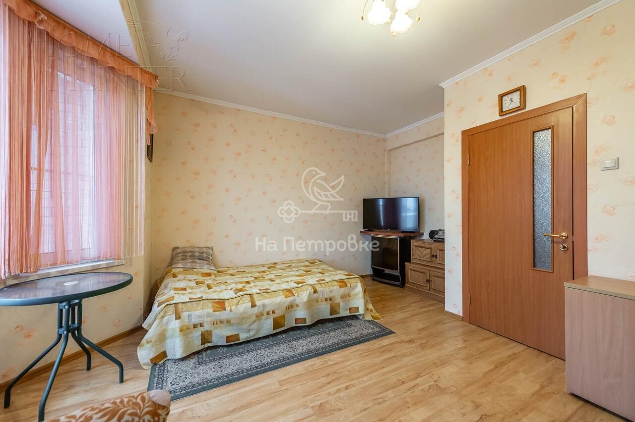 3-этажный таунхаус 180 м² с отделкой