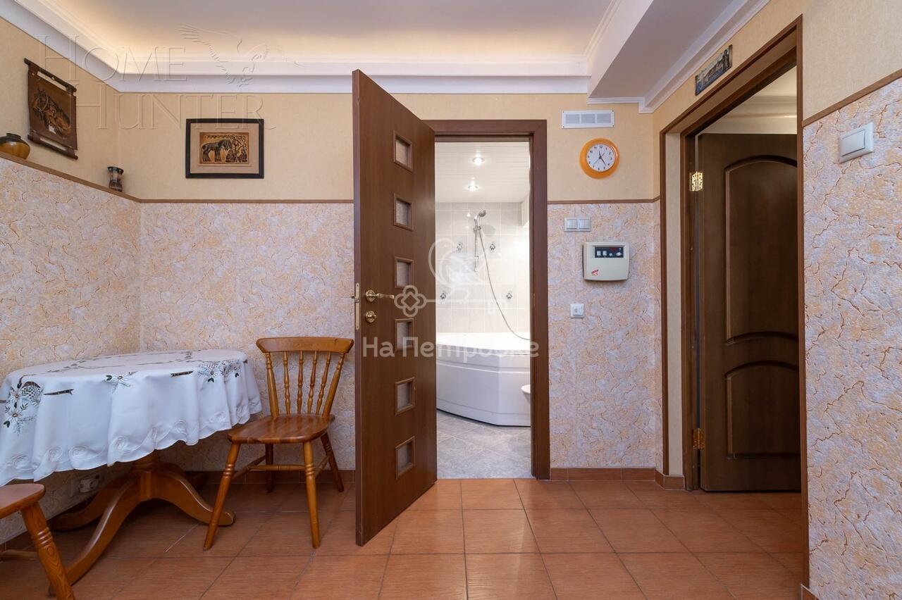 3-этажный таунхаус 180 м² с отделкой