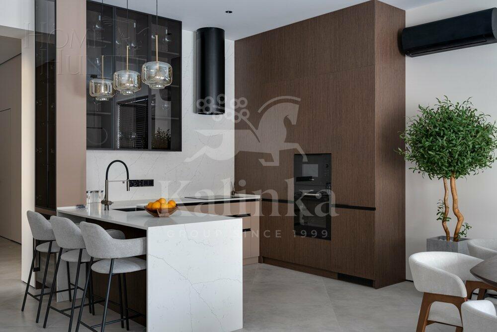 2-этажный коттедж 300 м² с отделкой