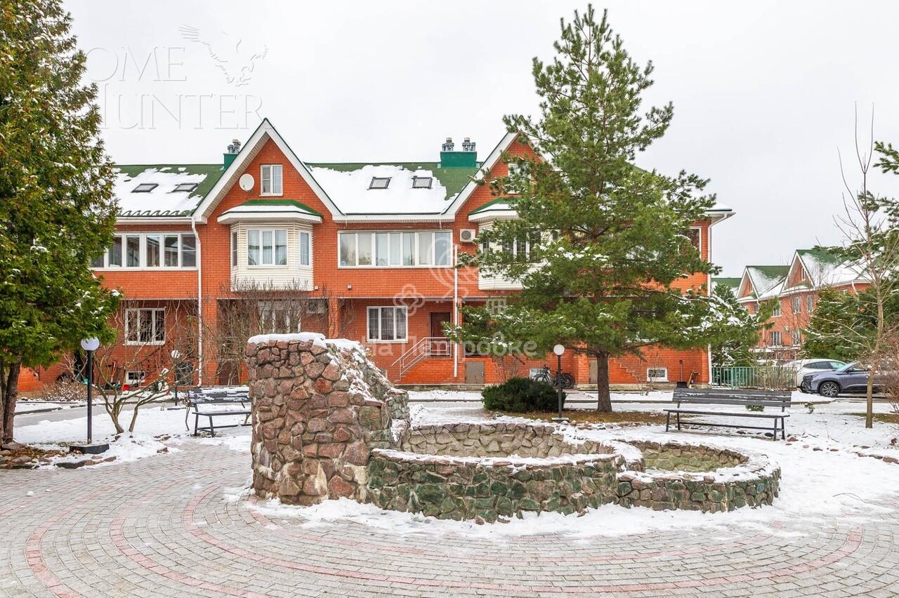 3-этажный таунхаус 180 м² с отделкой