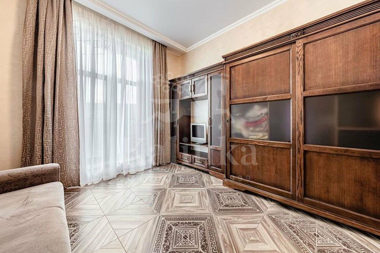 2-этажный таунхаус 250 м² с отделкой