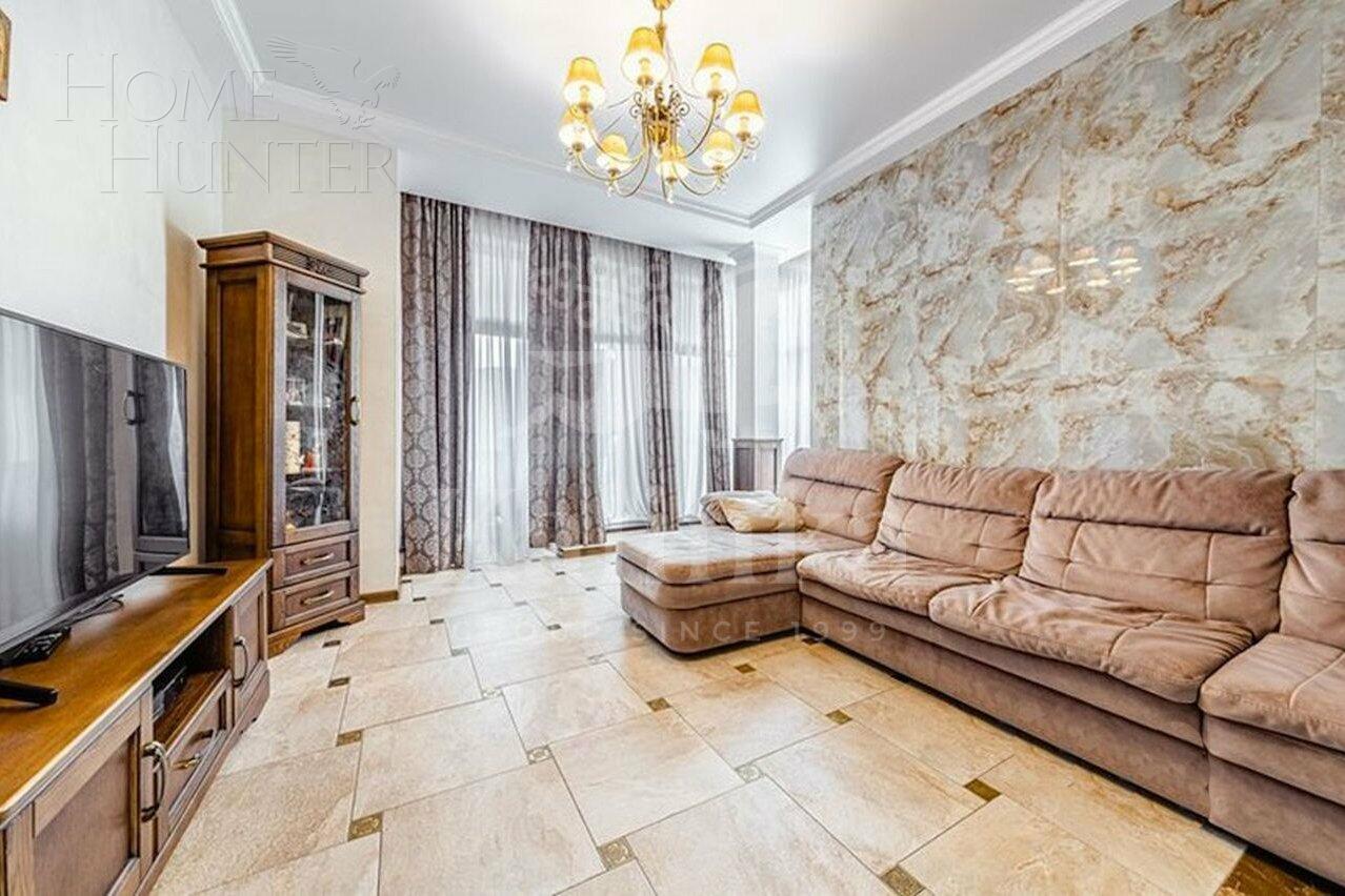 2-этажный таунхаус 250 м² с отделкой