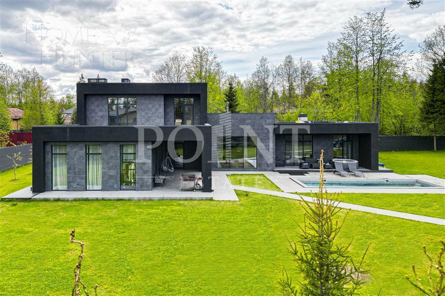 2-этажный коттедж 450 м² с отделкой