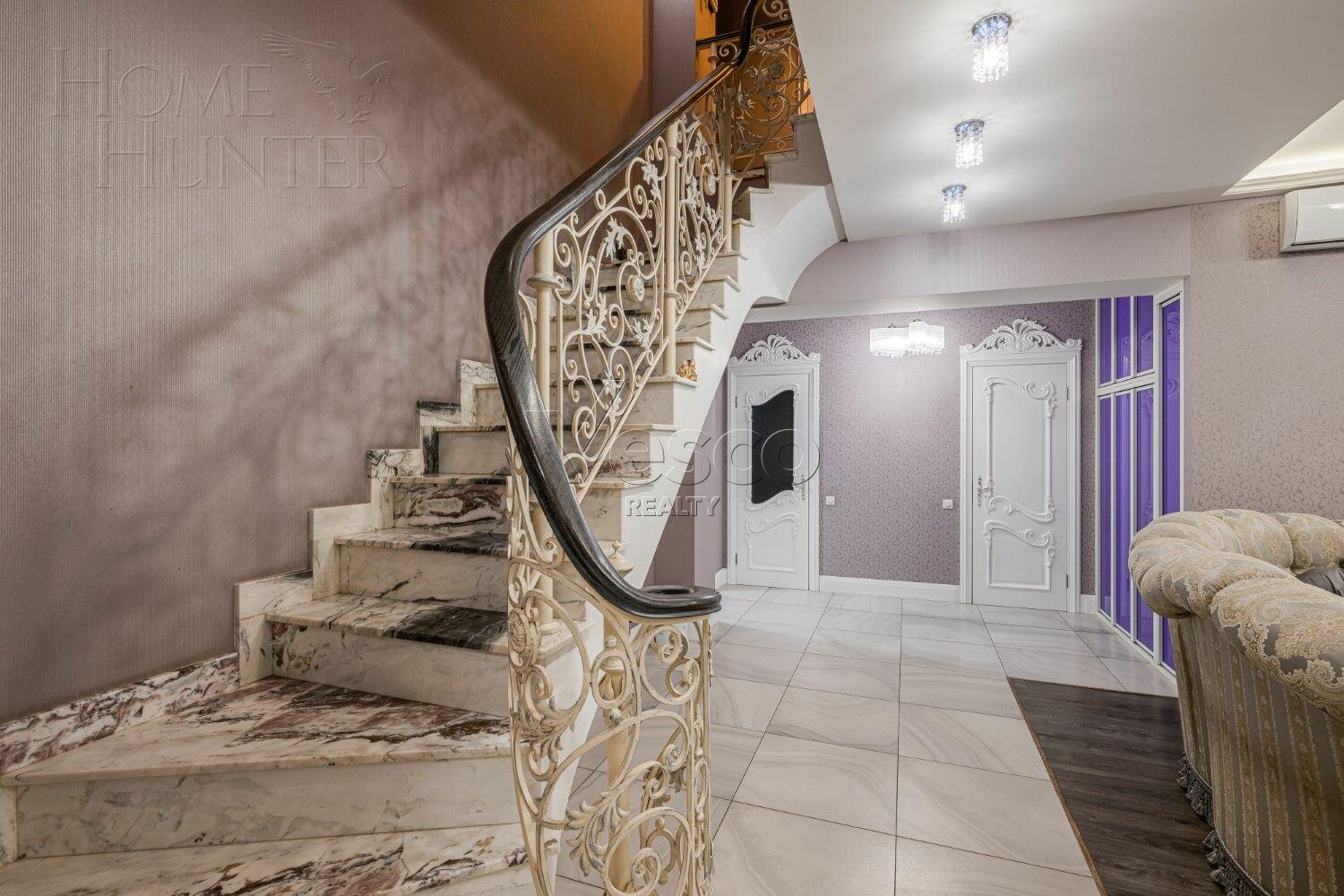 2-УРОВНЕВАЯ КВАРТИРА С ОТДЕЛКОЙ 350 М² НА 46 ЭТАЖЕ