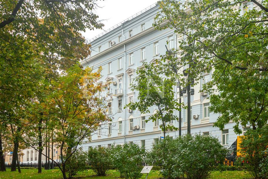 5-КОМН. КВАРТИРА С ОТДЕЛКОЙ 177 М² НА 3 ЭТАЖЕ