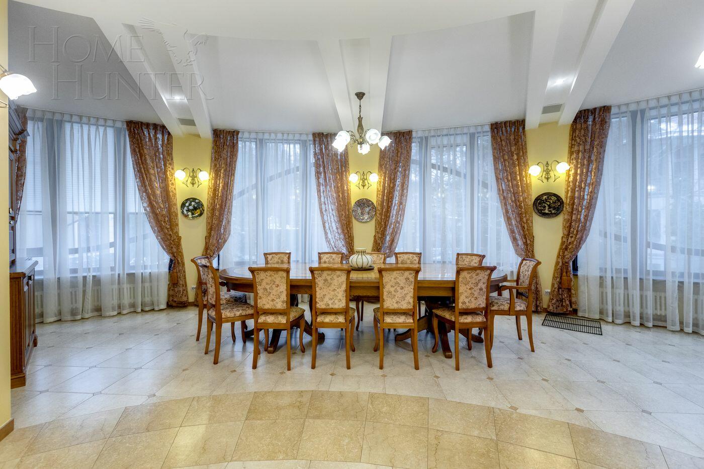 2-этажный коттедж 880 м² с отделкой