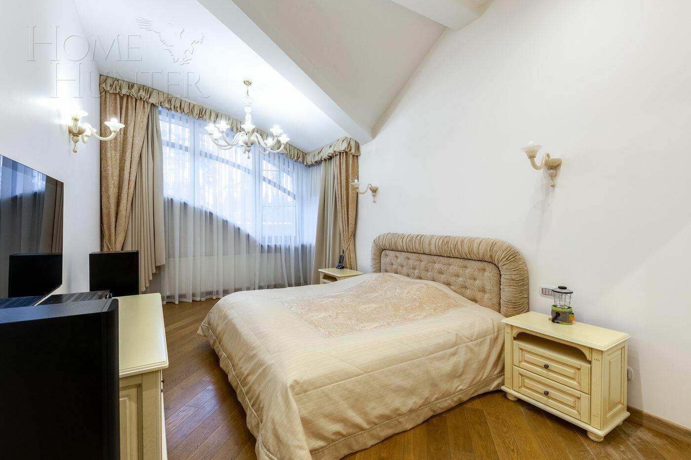 2-этажный коттедж 880 м² с отделкой