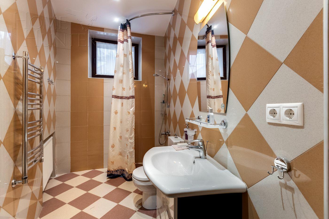 2-этажный коттедж 880 м² с отделкой
