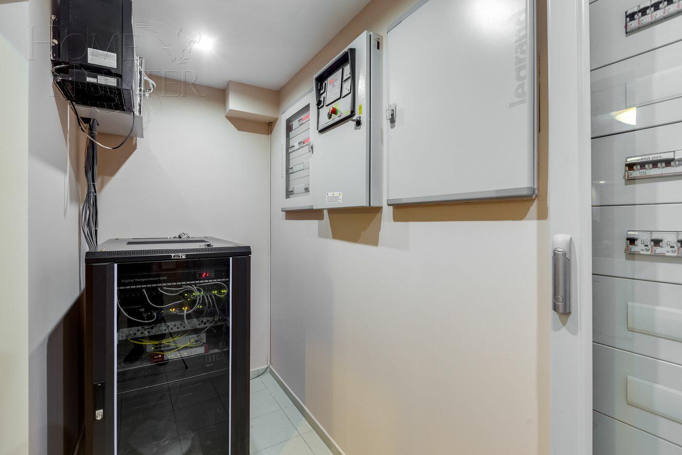 2-этажный коттедж 880 м² с отделкой