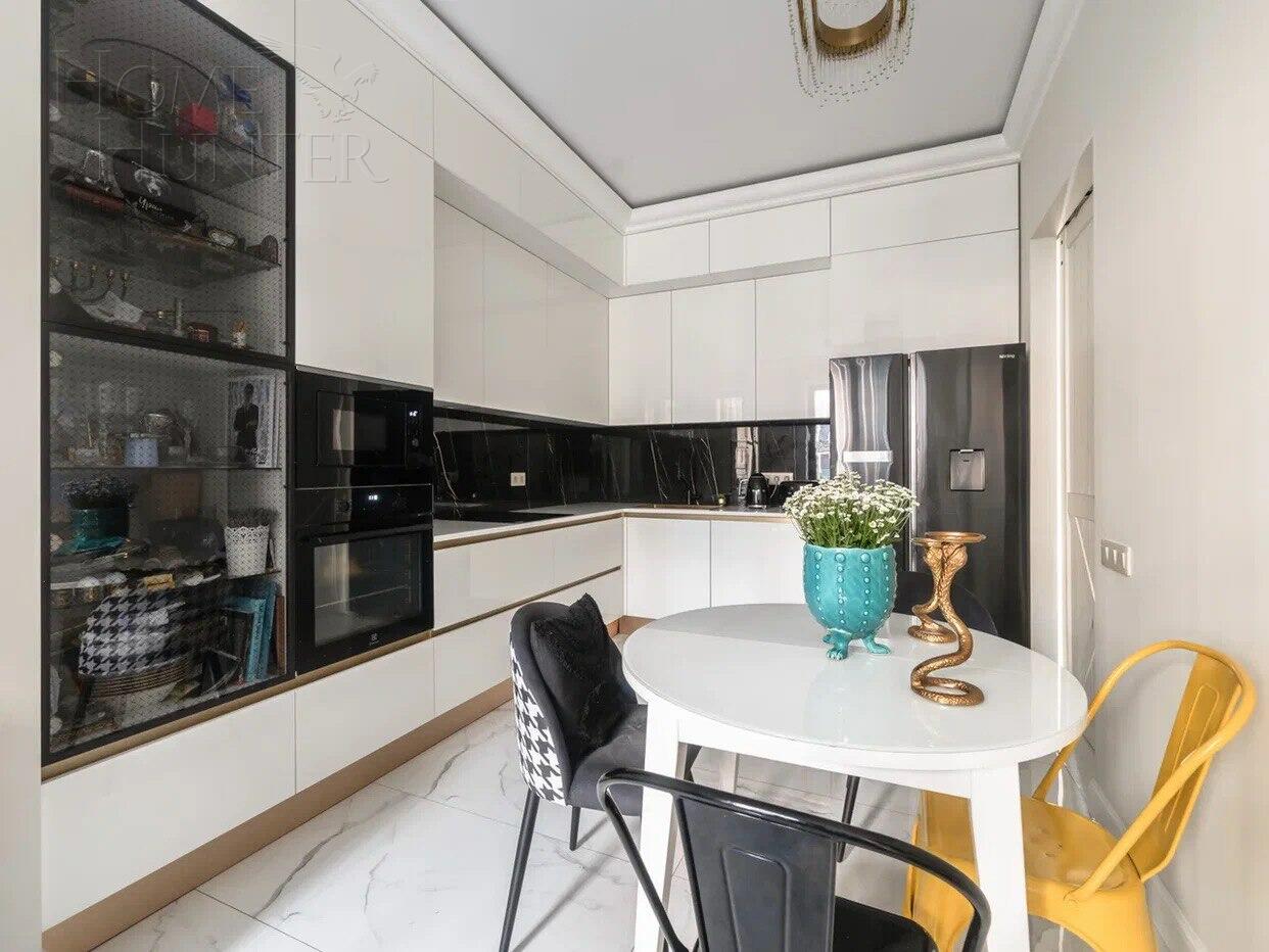 3-КОМН. КВАРТИРА С ОТДЕЛКОЙ 88 М² НА 8 ЭТАЖЕ