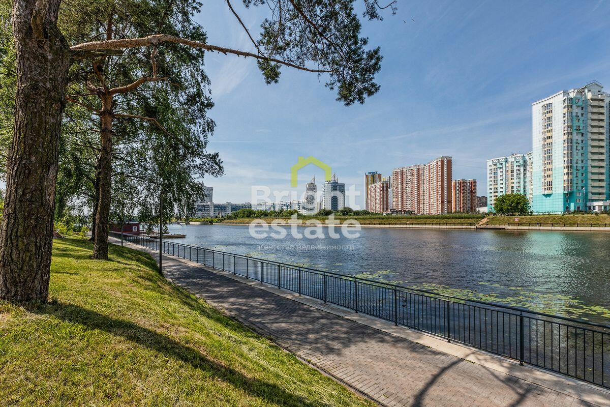 3-УРОВНЕВЫЙ ТАУНХАУС С ОТДЕЛКОЙ 264.9 М² НА 1 ЭТАЖЕ