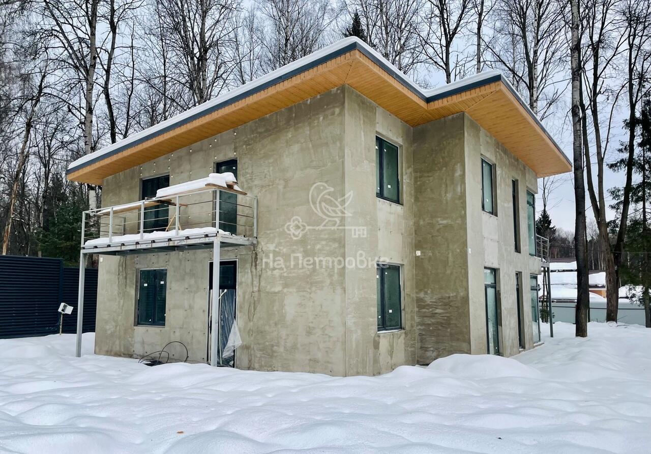 2-этажный коттедж 285 м² без отделки