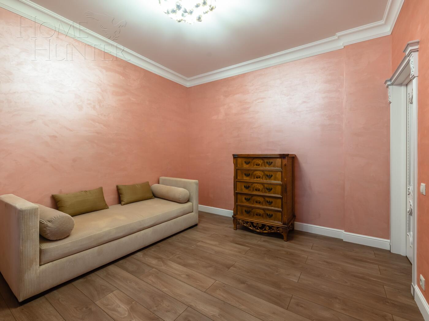 2-этажный коттедж 465.6 м² с отделкой