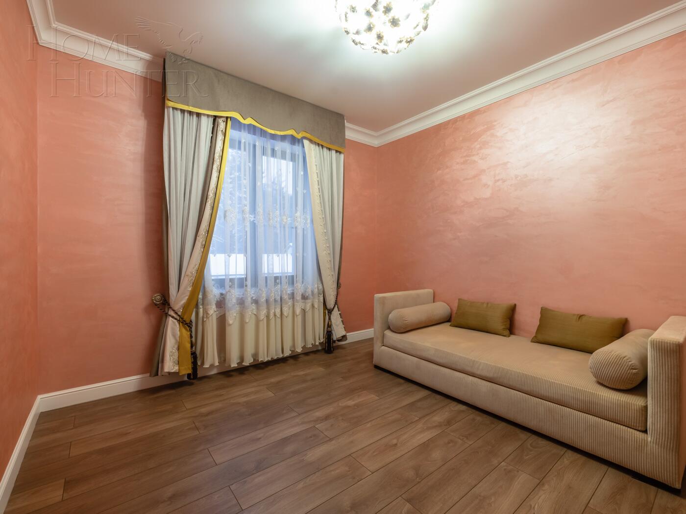 2-этажный коттедж 465.6 м² с отделкой