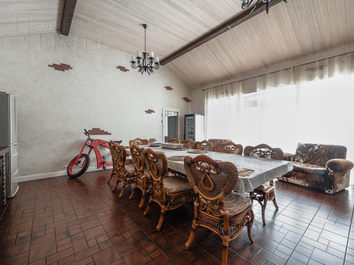 2-этажный коттедж 465.6 м² с отделкой