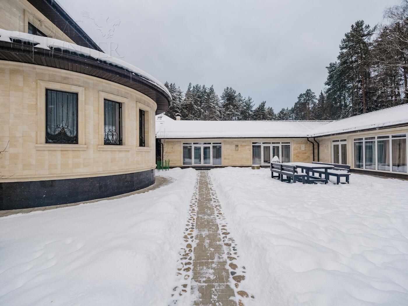 2-этажный коттедж 465.6 м² с отделкой