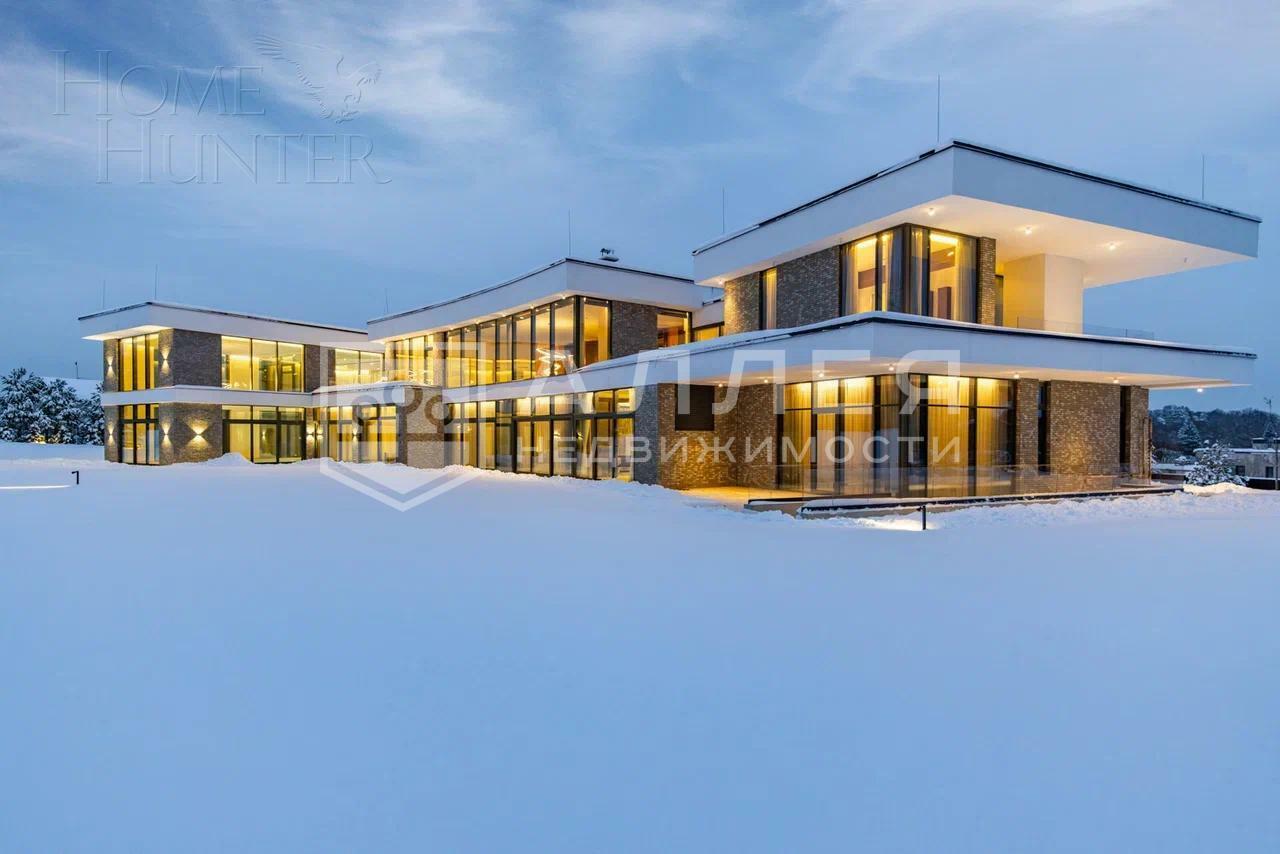 2-этажный коттедж 1 873.5 м² с отделкой